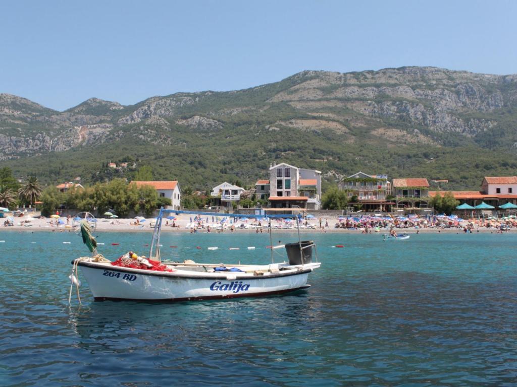 Apartments Galija Petrovac Exteriér fotografie